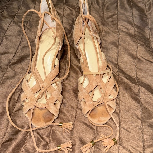 Michael Kors Elegant Tan Women's Sandals - Picture 1 of 5